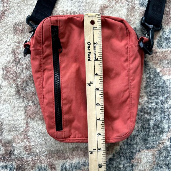 Baggu Sport Crossbody Baked Apple Orangey Red Bag Purse Super Rare - Picture 7 of 10